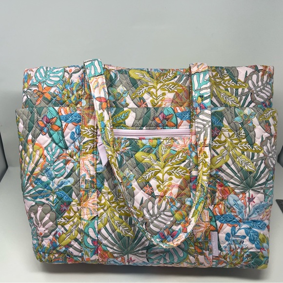 Vera Bradley recycled cotton tote bag in rainforest canopy - Picture 1 of 15